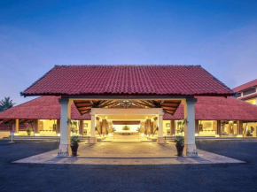 Отель Mercure Manado Tateli Resort and Convention  Манадо